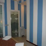 호텔 Pina
