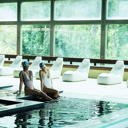 Pina Hotel 3*