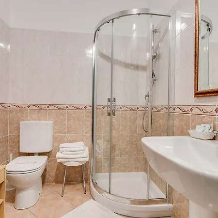 Szálloda Pina Milano Marittima