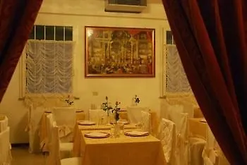Hotel Pina 3*
