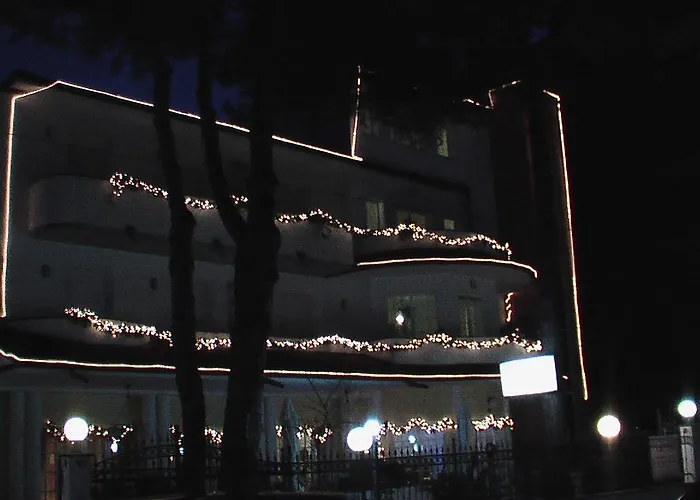 Hotel Pina