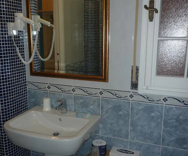 Hotel Pina 3*