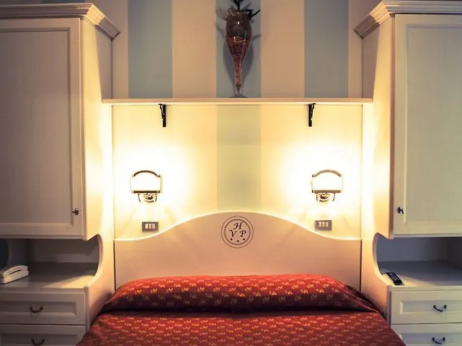 Hotel Pina 3*