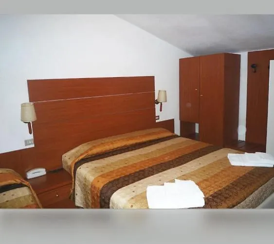 Hotell Pina Milano Marittima