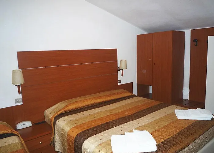 Hotel Pina 3*