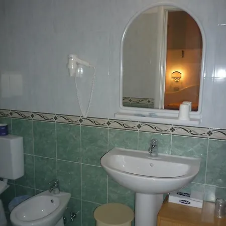 Hotel Pina 3*
